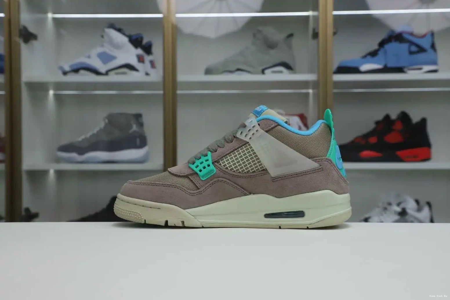 UNION RETRO 'TAUPE LA Kimikick AIR JORDAN HAZE' 4 X 0725